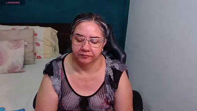 scaelettdubois: απευθείας συνομιλία ΧΧΧ