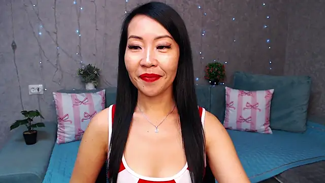LiaPak's Webcam Show
