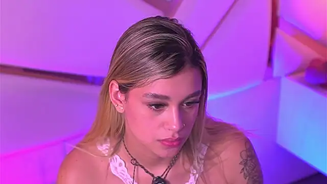 Sophie-velvet Show Webcam