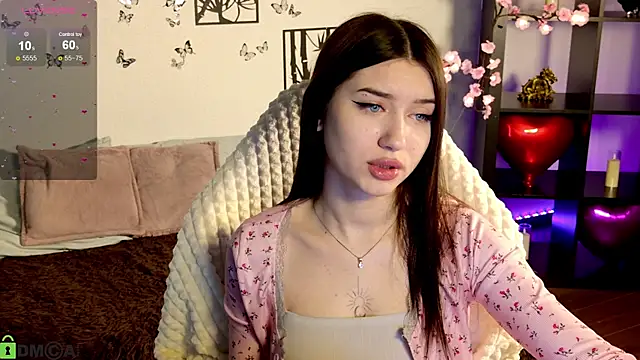 Sugar_Kitten12 Chat XXX in diretta