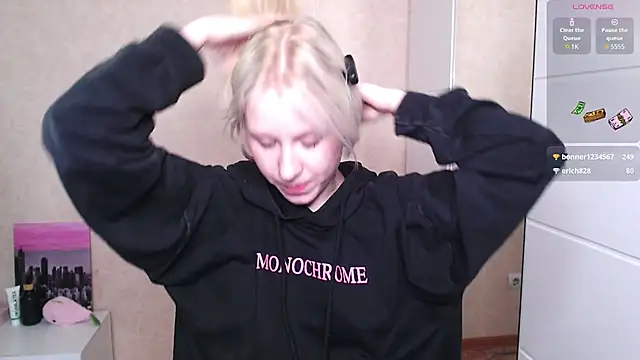 Mary_Kitty88's Live XXX Chat