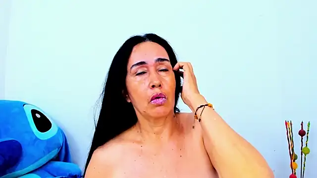 แชท XXX สดของ HorniestMilf