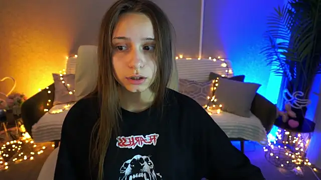 TinyNatalie's Live XXX Chat