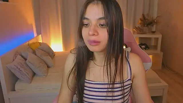 Chat +18 de Kim_Bless ao vivo