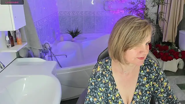 BettyGibsonn webcam show