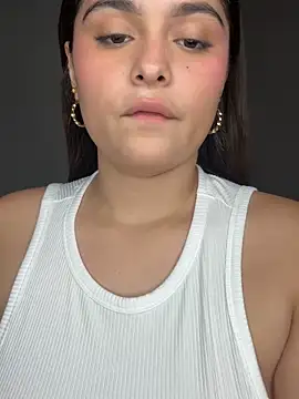 Онлайн чат XXX Sarasweet_sex
