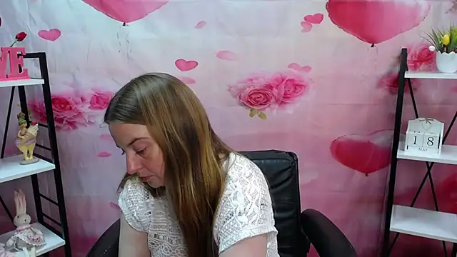FreyaDak Chat XXX in diretta