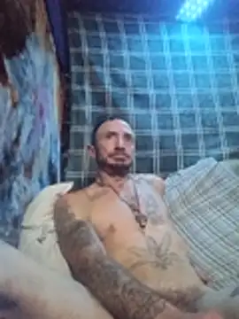 Mrluckstick webkamerás műsora