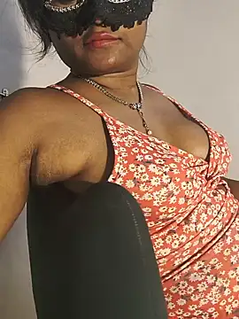 Chatroom XXX en direct de DIRTYSECRET_QUEEN_07