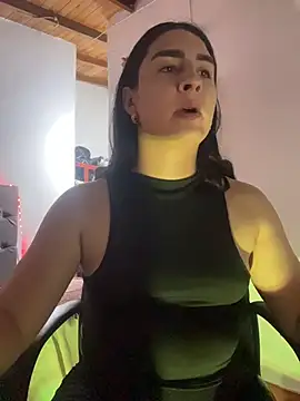 lola_diez Adlı Modelin Canlı XXX Sohbeti