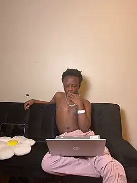 Show webcam de YourLittleBoyfriend