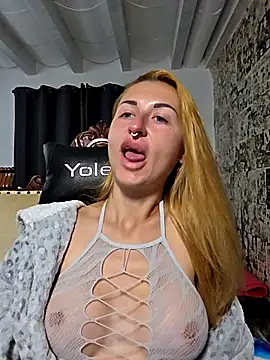 kylie_blck's Webcam Show