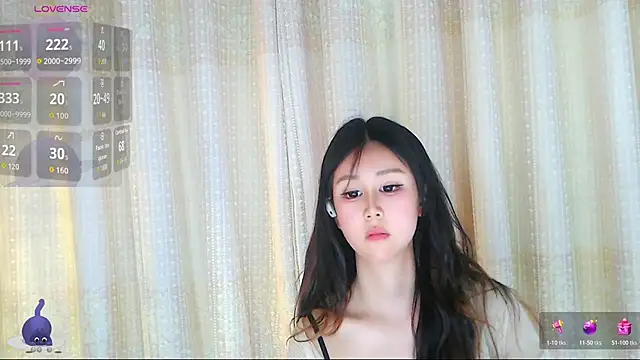 Aimee-520's Live XXX Chat