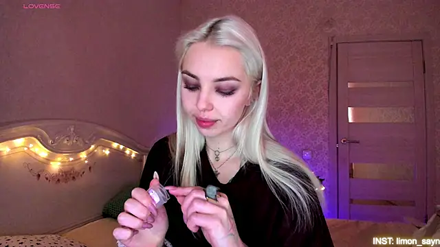 LillyMoure_ Live XXX-chat
