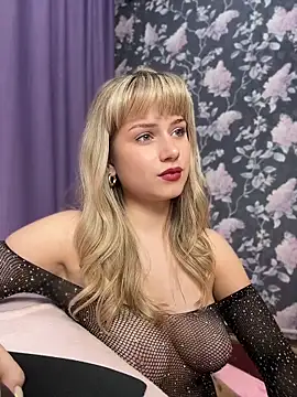 NinaVerse Chat XXX in diretta