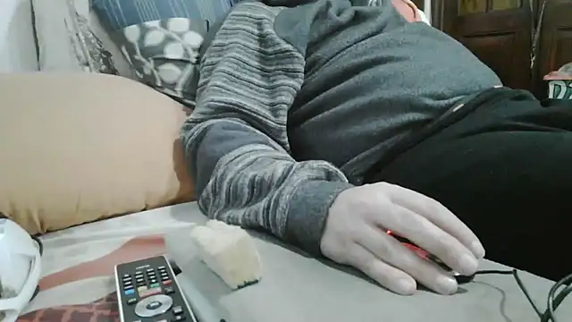 Pokazy przed kamerką – messi_syssy