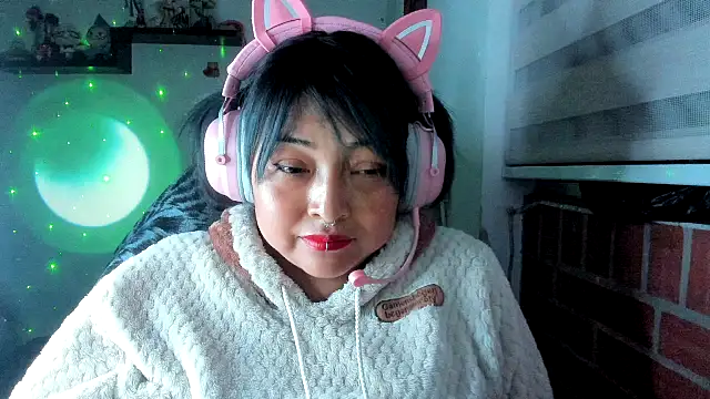 Chat +18 de Shaddycute_ ao vivo