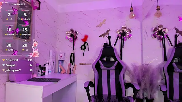 XXX chat uživo modela Natasha-Adams