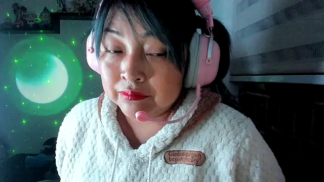 Živý XXX chat Shaddycute_