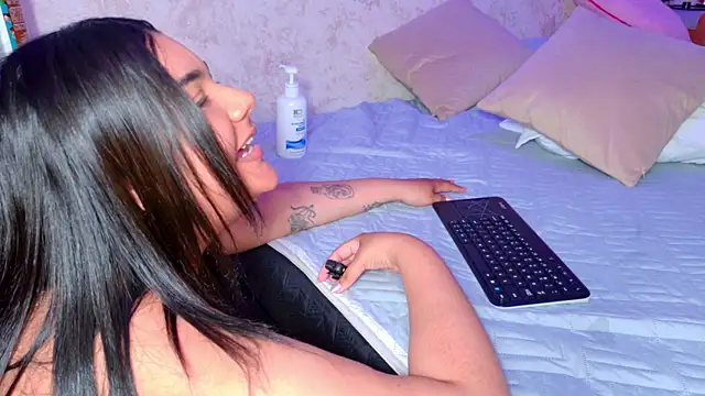 Mia_and_lexy Show Webcam