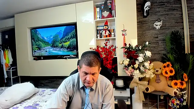 SpartacusDaddy48 élő XXX-chatje