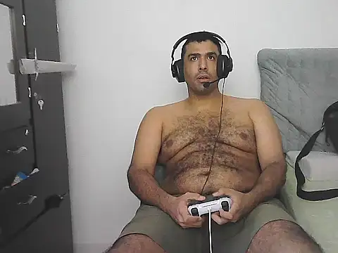 IronSideBear's Webcam Show