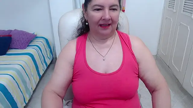 leonela_69: онлайн-секс-чат