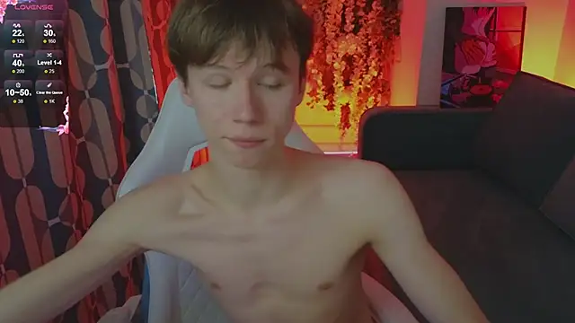 cuMte_boy Show in webcam