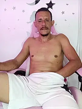 El_junior21 – Naživo XXX chat
