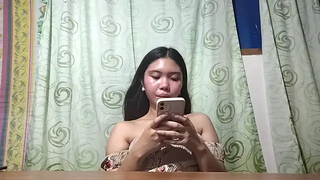RegenaKhanponaphan Pertunjukan Webcam