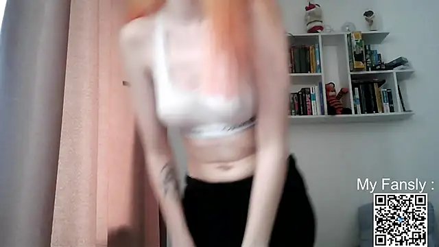 Emilya201 Adlı Modelin Canlı XXX Sohbeti