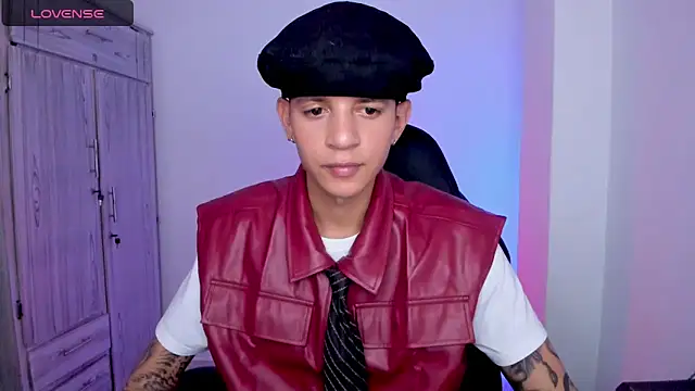 tylernova ওয়েবক্যাম শো