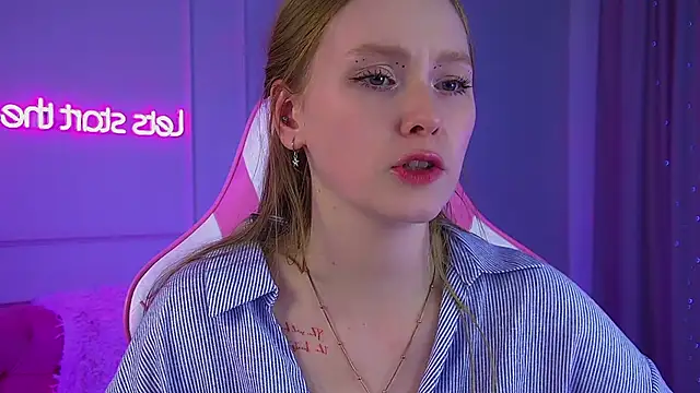 AgataFoxley's Live XXX Chat