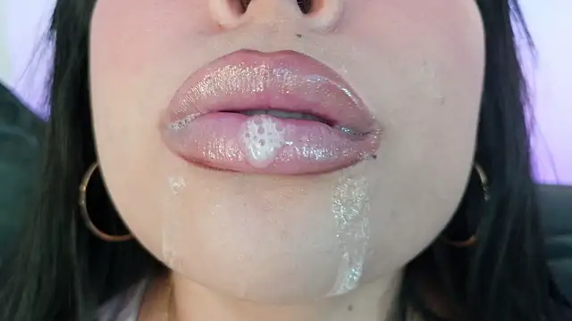 Chatroom XXX en direct de mia_roux1