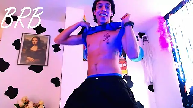 DannyPhantom555 Adlı Modelin Canlı XXX Sohbeti