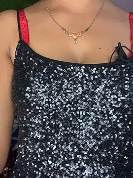 HOTTY-TINA's Live XXX Chat