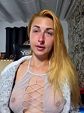 kylie_blck: απευθείας συνομιλία ΧΧΧ