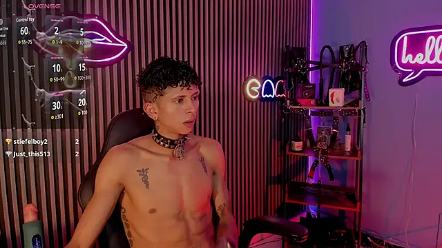 Maximoking26's Live XXX Chat