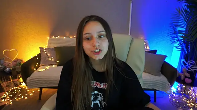 Chatroom XXX en direct de TinyNatalie