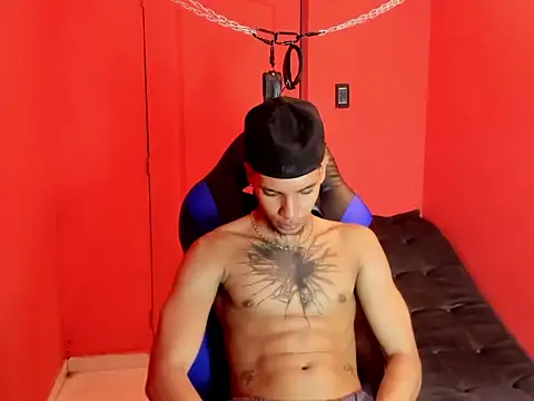 kai_storm77's Webcam Show