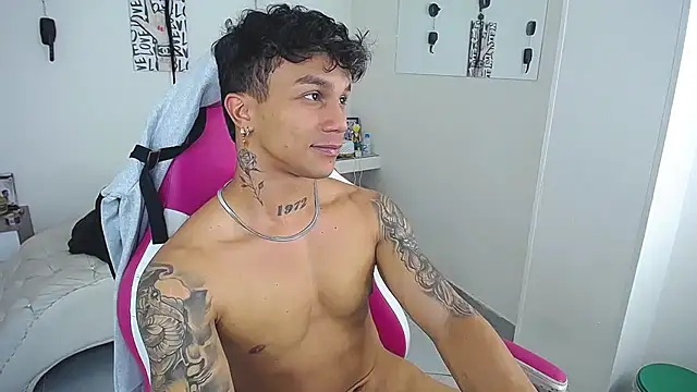 Leonard_Price's Webcam Show