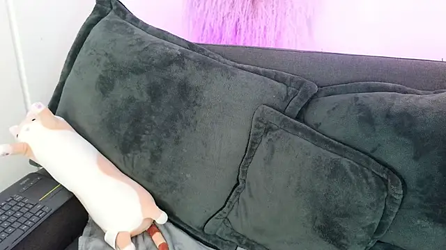 Czat XXX na żywo – mia_roux1