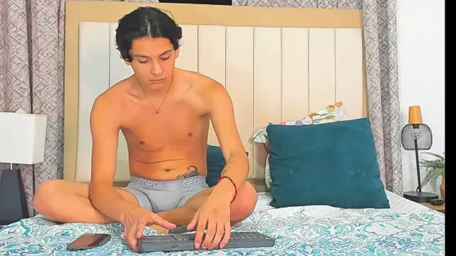 Maicol_ruiz972049 webkamerás műsora