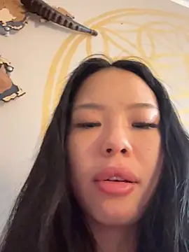 Chatroom XXX en direct de ikirkira