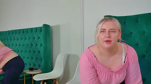 LioraArdyn's Live XXX Chat