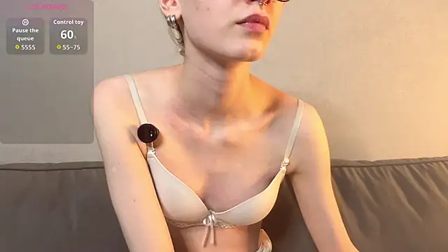 eileencrowday Adlı Modelin Canlı XXX Sohbeti