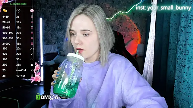 Chat XXX en directo de Your_small_bunny