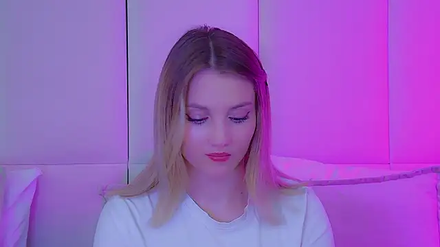 StacyEvances' Live XXX Chat