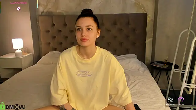 Aria_Mila Chat XXX in diretta