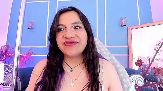 TaraTaylorr Chat XXX in diretta
